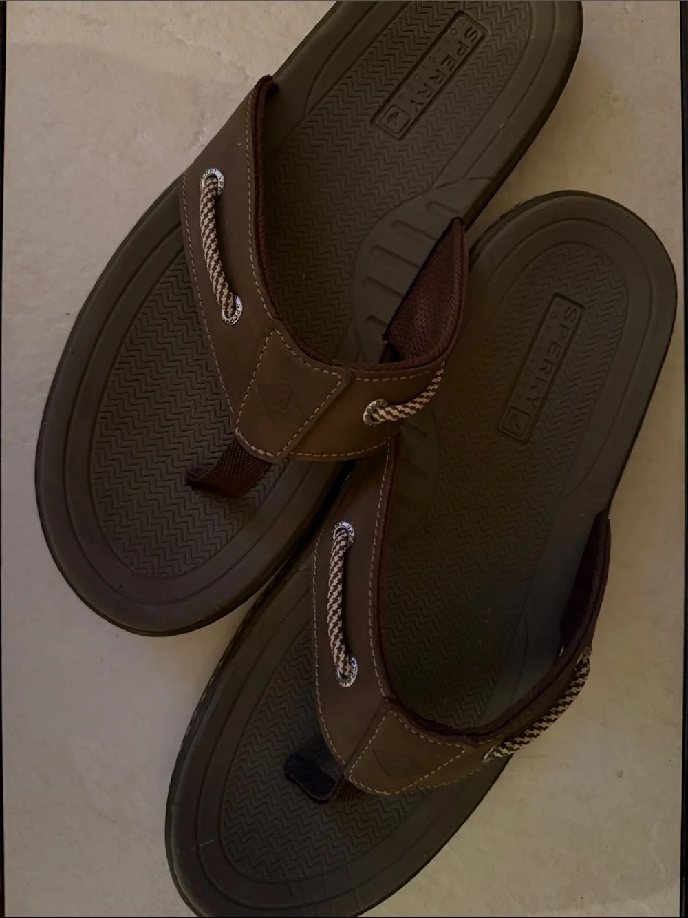 Sperry Men's Brown Leather Flip-Flop Sandals with Rope Accent - Picture 3 of 8